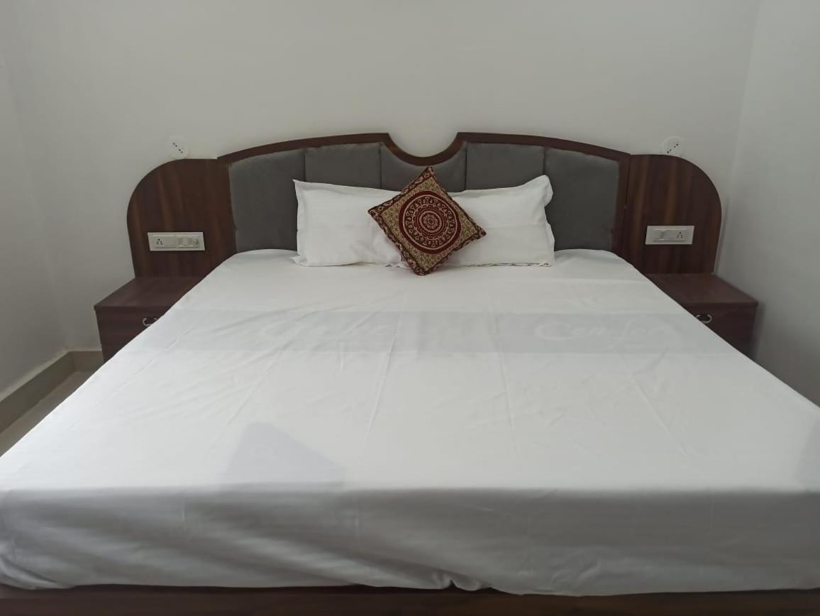 Abhiram Homestay Khajurāho Dış mekan fotoğraf